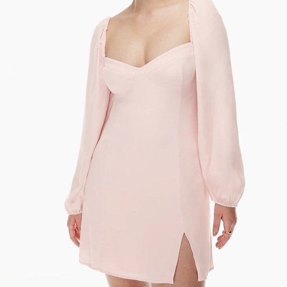 Aritzia Dresses & Skirts - Novella Dress